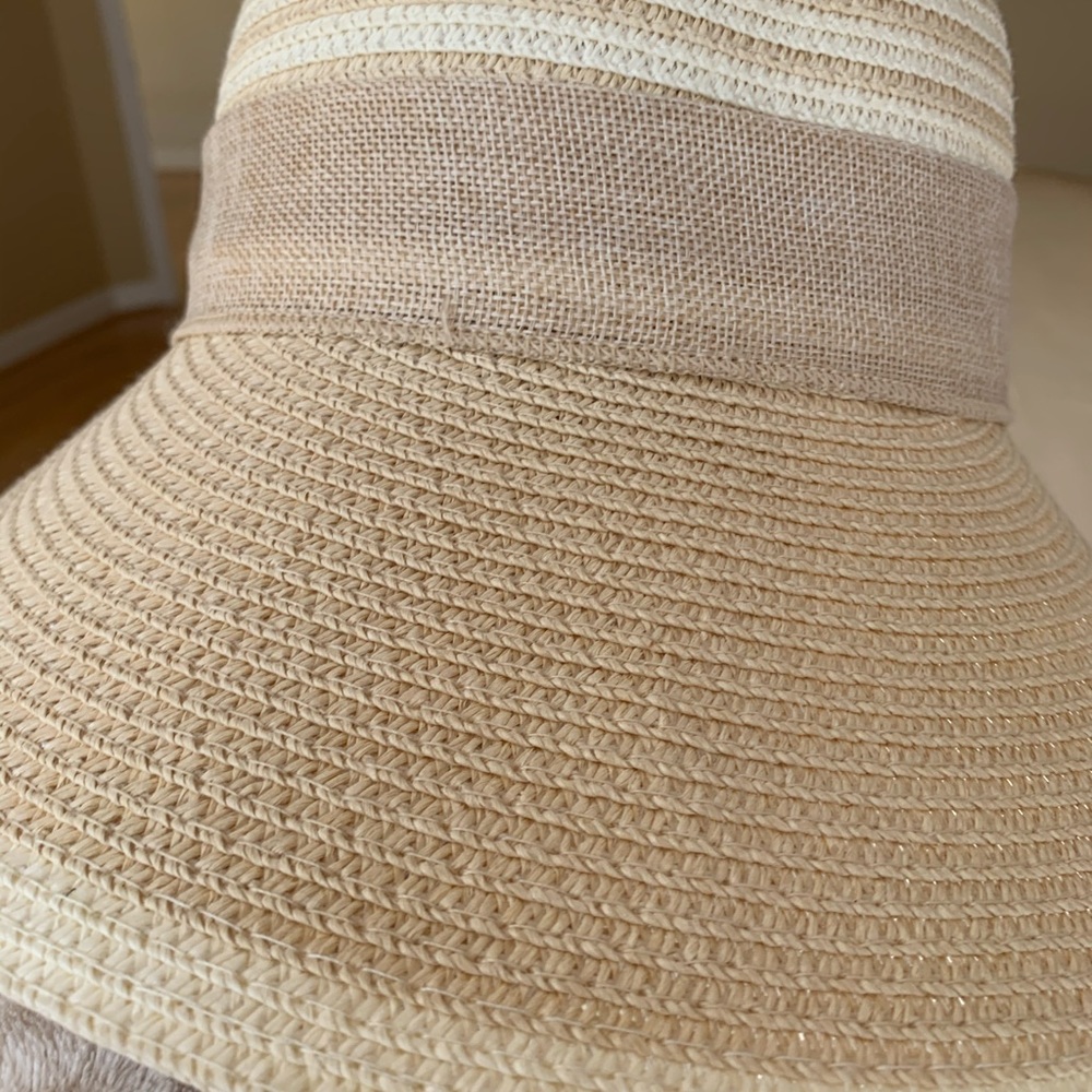 Beach hat